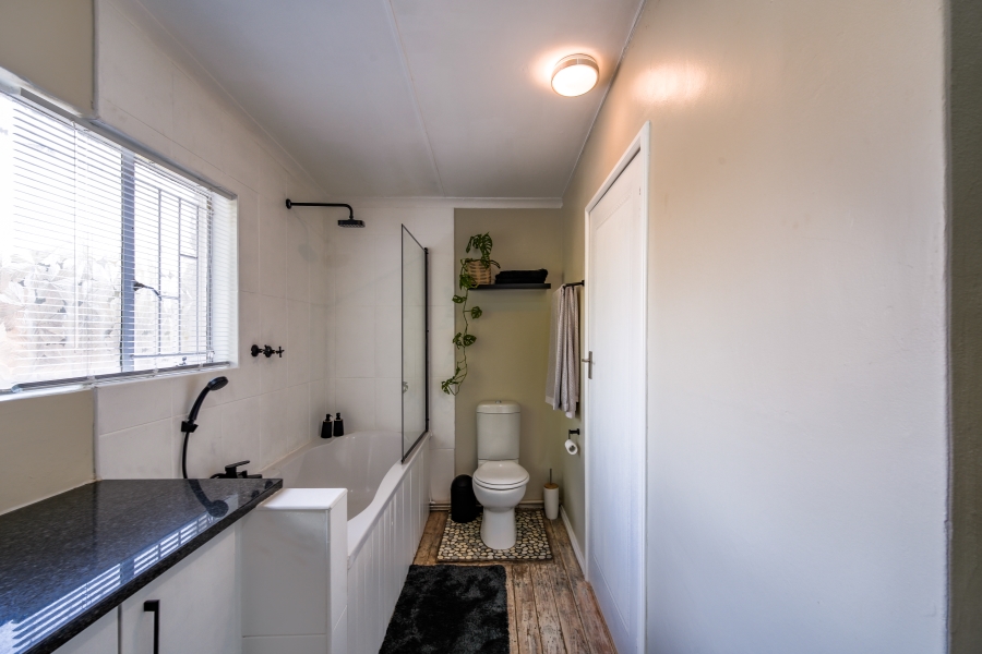 3 Bedroom Property for Sale in Garsfontein Gauteng