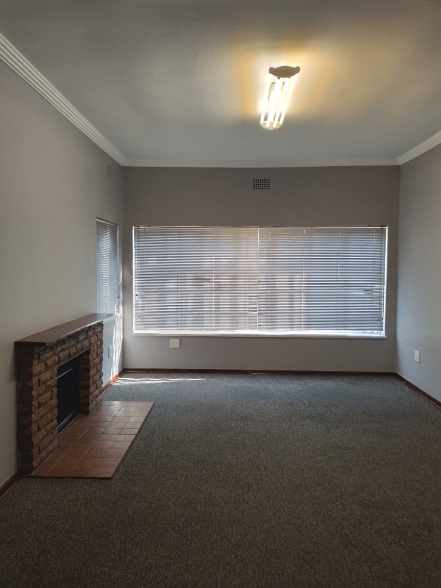 To Let Commercial Property for Rent in Edenvale Central Gauteng