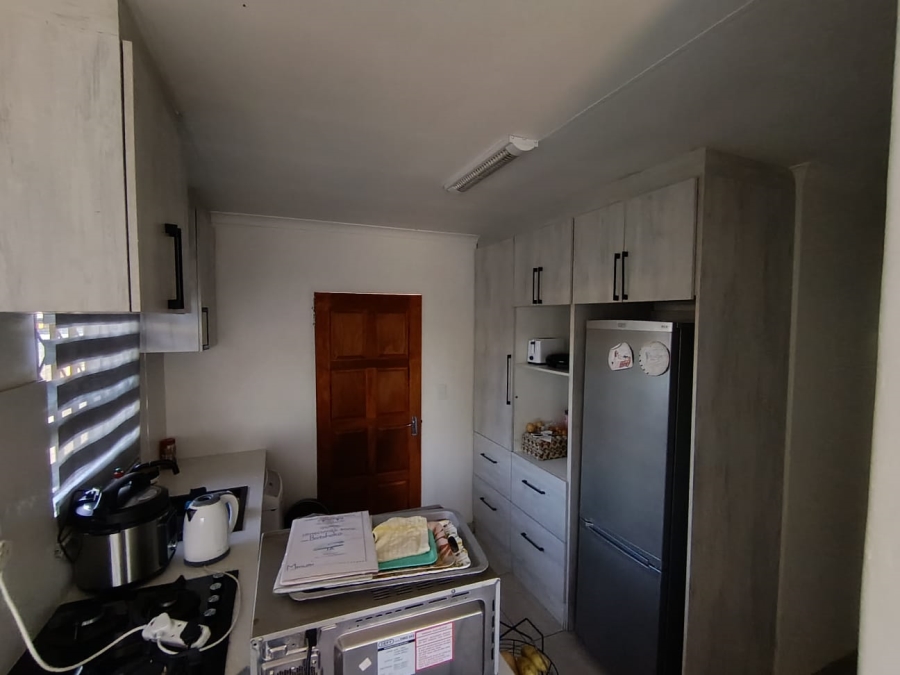 3 Bedroom Property for Sale in Dersley Gauteng