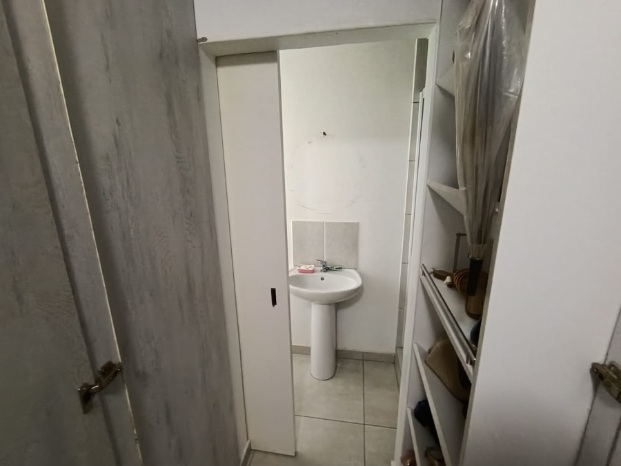3 Bedroom Property for Sale in Dersley Gauteng