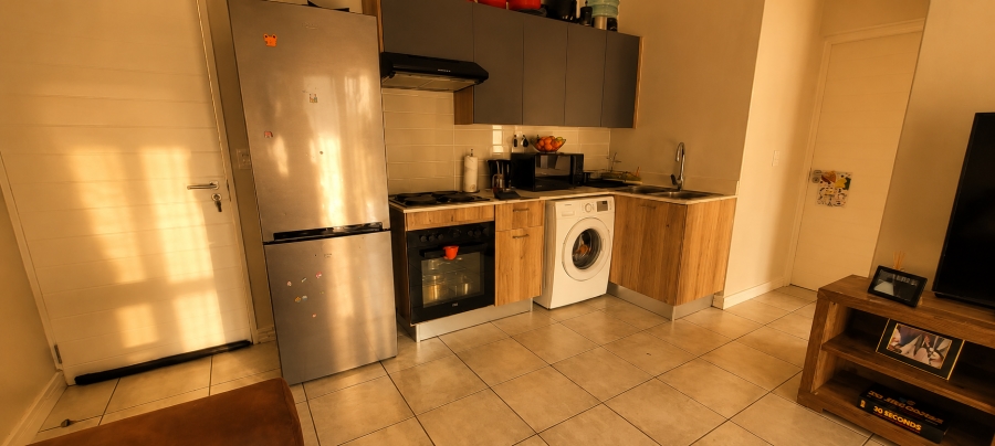 1 Bedroom Property for Sale in Lilianton Gauteng