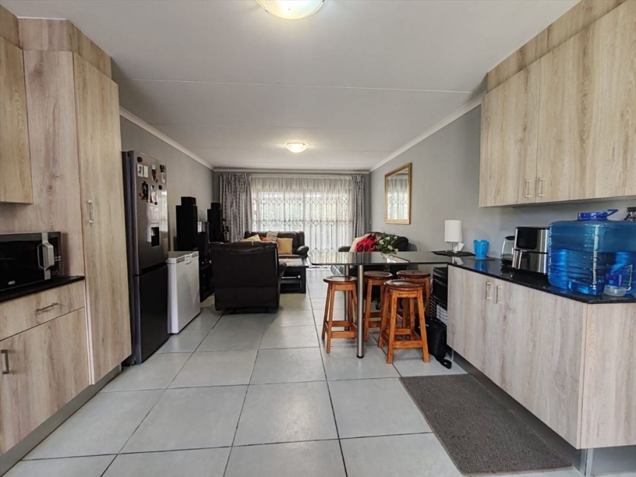 3 Bedroom Property for Sale in Goedeburg Gauteng