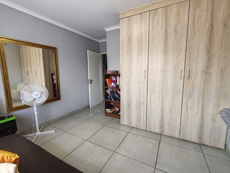 3 Bedroom Property for Sale in Goedeburg Gauteng