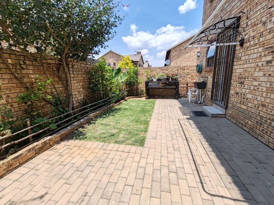 3 Bedroom Property for Sale in Goedeburg Gauteng