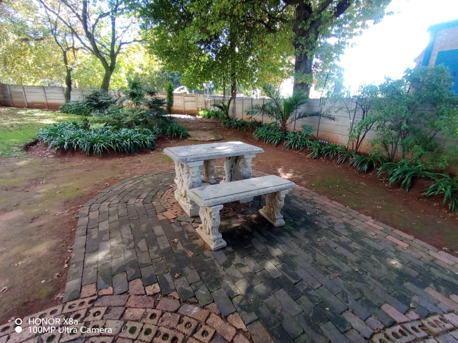 To Let 2 Bedroom Property for Rent in Denlee Gauteng