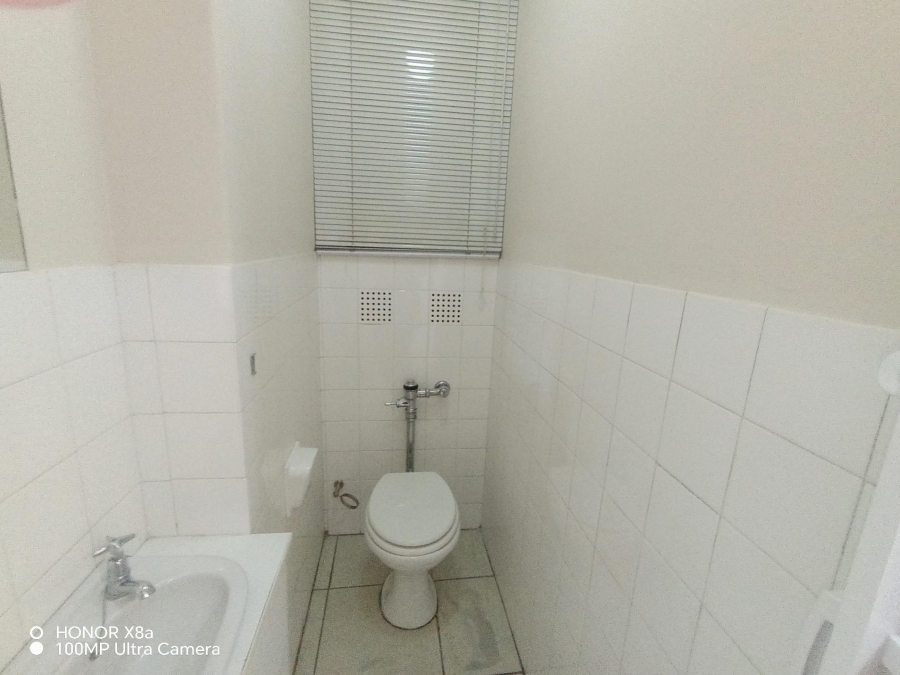 To Let 2 Bedroom Property for Rent in Denlee Gauteng