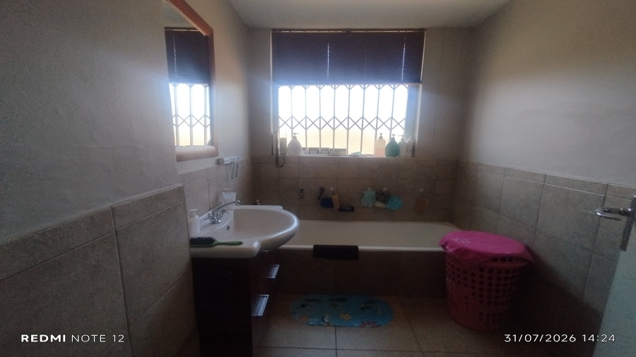 3 Bedroom Property for Sale in Three Rivers Gauteng