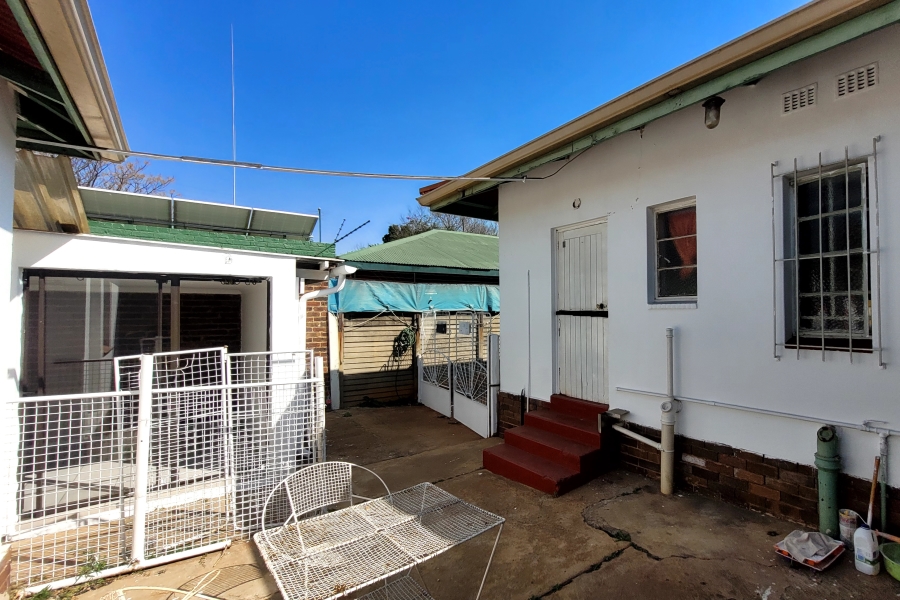 3 Bedroom Property for Sale in Wychwood Gauteng