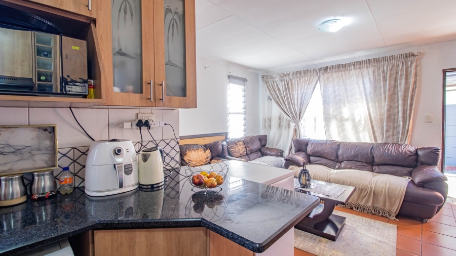 3 Bedroom Property for Sale in Albertsdal Gauteng