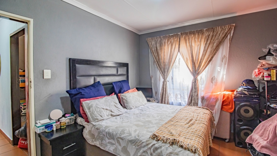 3 Bedroom Property for Sale in Albertsdal Gauteng