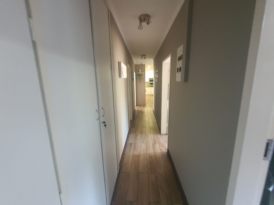 4 Bedroom Property for Sale in Randhart Gauteng
