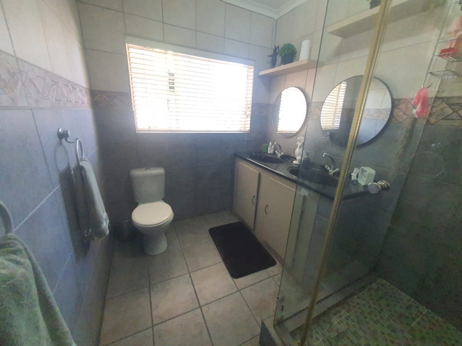 4 Bedroom Property for Sale in Randhart Gauteng