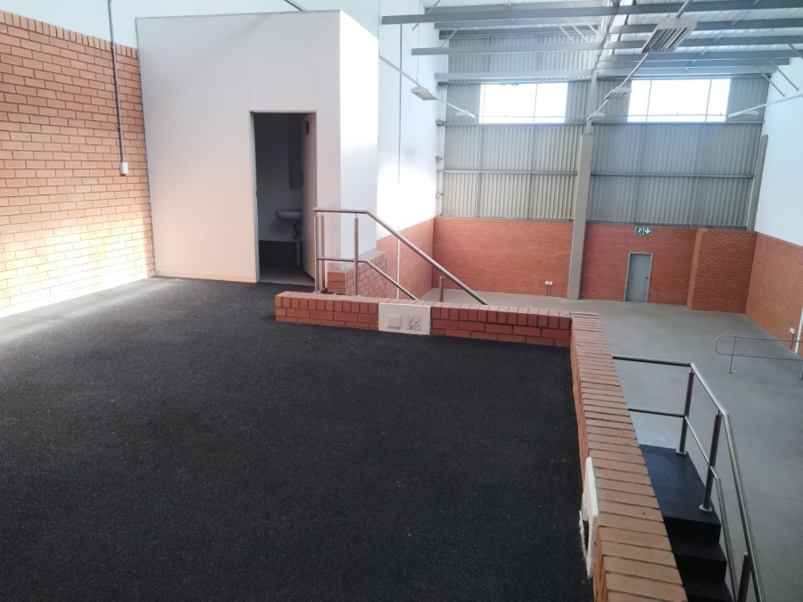 To Let Commercial Property for Rent in Longlake Gauteng
