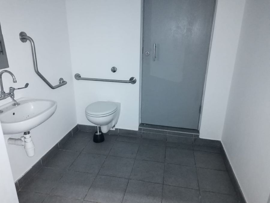 To Let Commercial Property for Rent in Longlake Gauteng