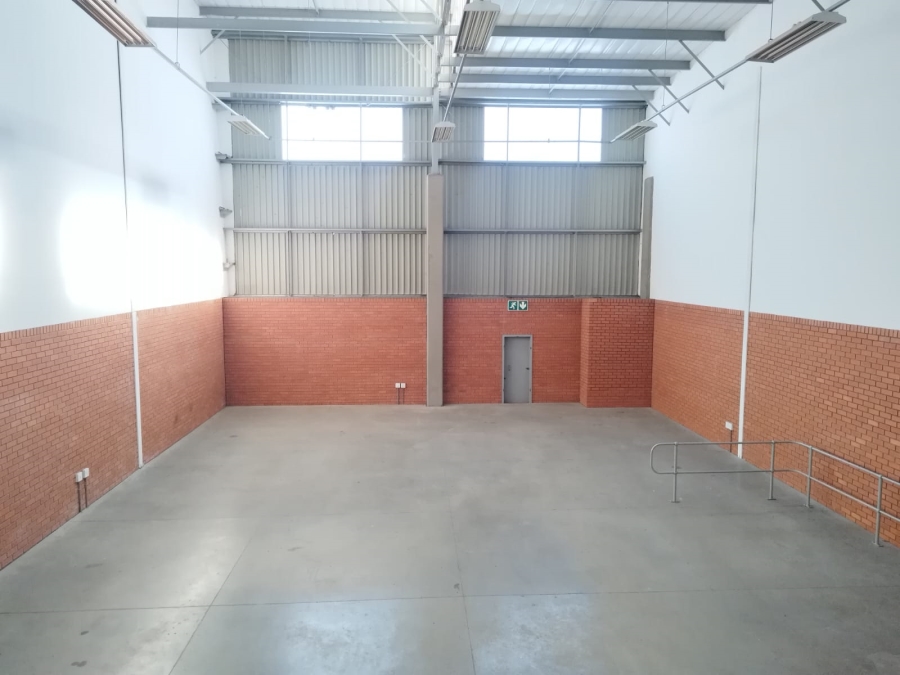 To Let Commercial Property for Rent in Longlake Gauteng
