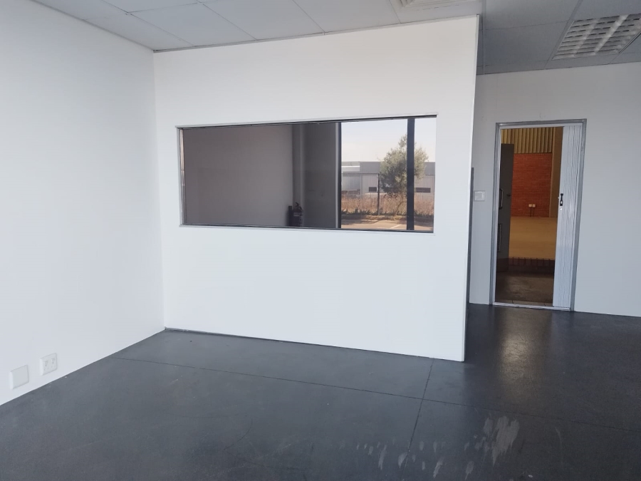 To Let Commercial Property for Rent in Longlake Gauteng