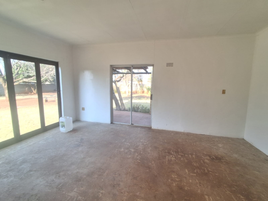 4 Bedroom Property for Sale in Carletonville Central Gauteng