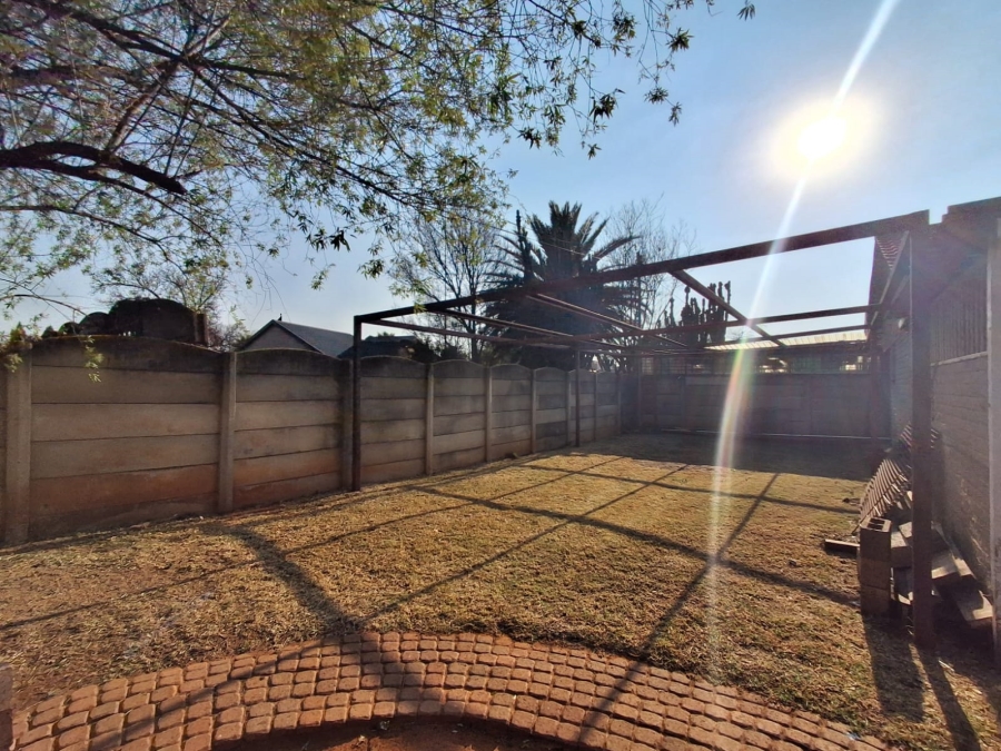 4 Bedroom Property for Sale in Carletonville Central Gauteng