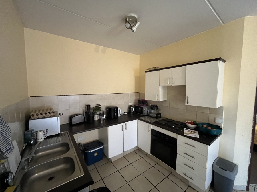 2 Bedroom Property for Sale in Halfway Gardens Gauteng