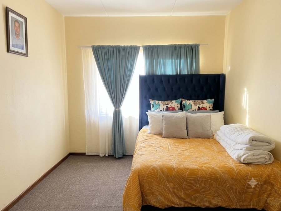 2 Bedroom Property for Sale in Halfway Gardens Gauteng