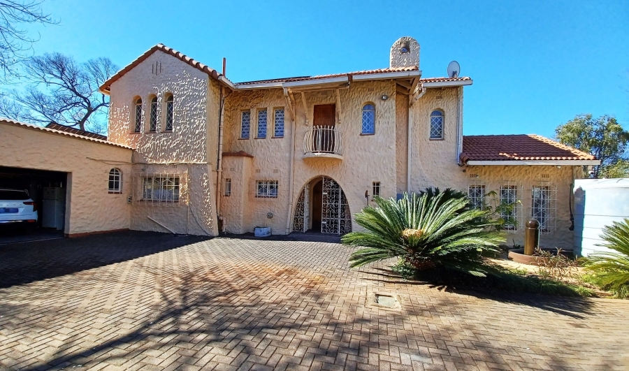 4 Bedroom Property for Sale in Vanderbijlpark SW 5 Gauteng