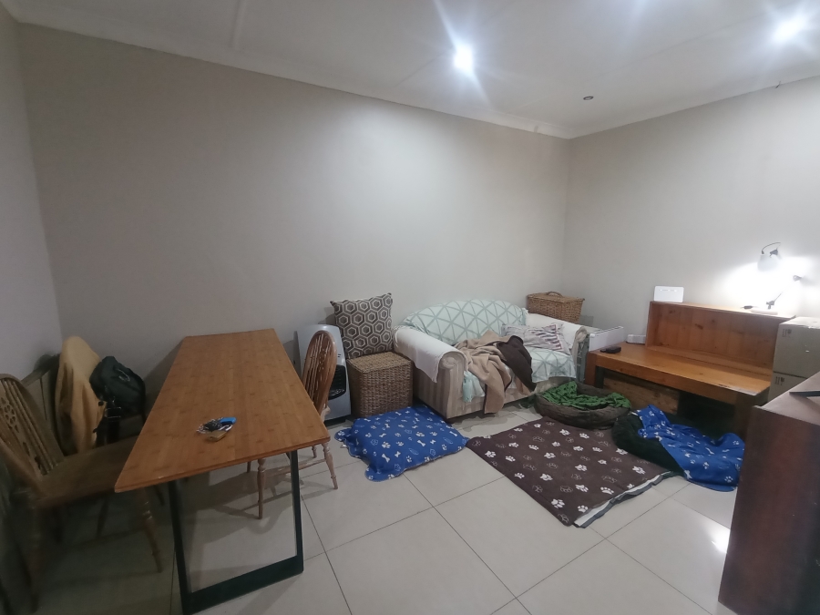 To Let 2 Bedroom Property for Rent in Quellerina Gauteng