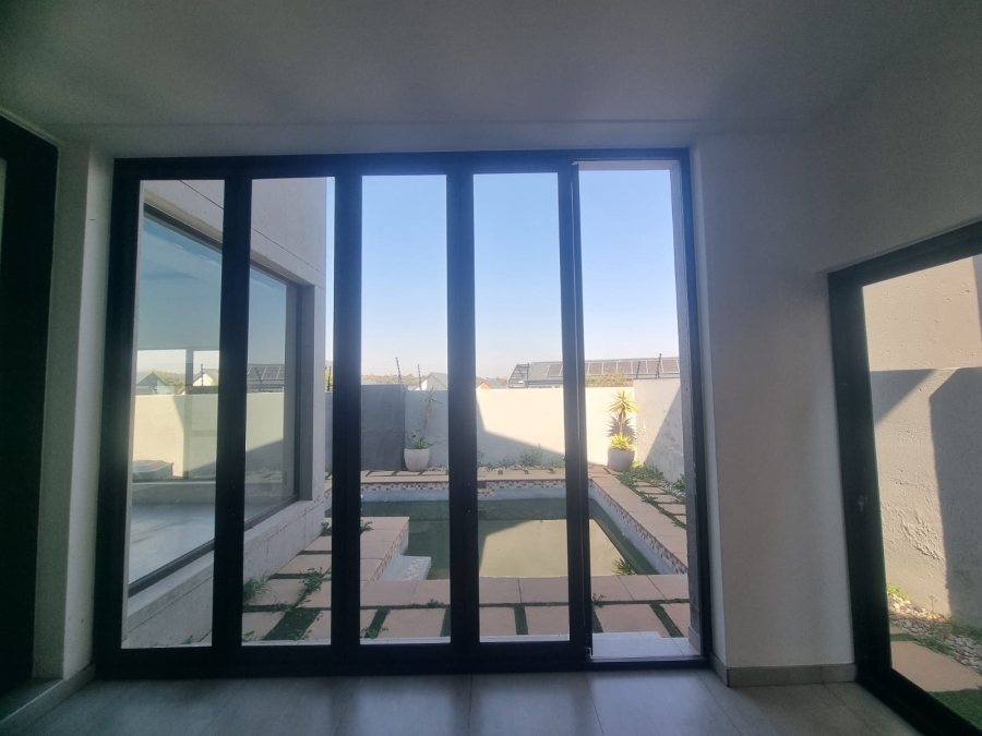4 Bedroom Property for Sale in Craigavon Gauteng