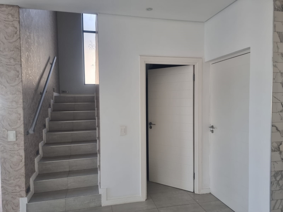 4 Bedroom Property for Sale in Craigavon Gauteng