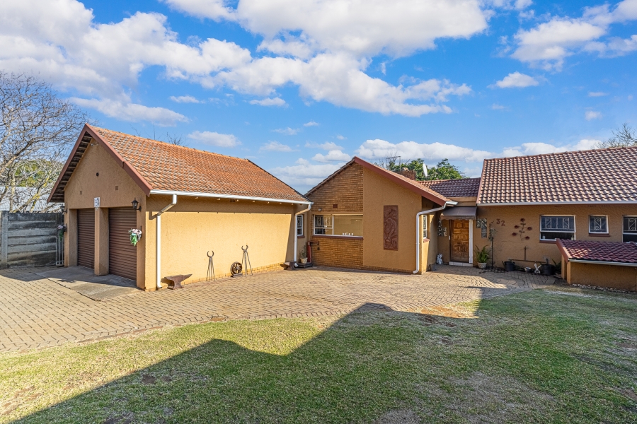 3 Bedroom Property for Sale in Croydon Gauteng