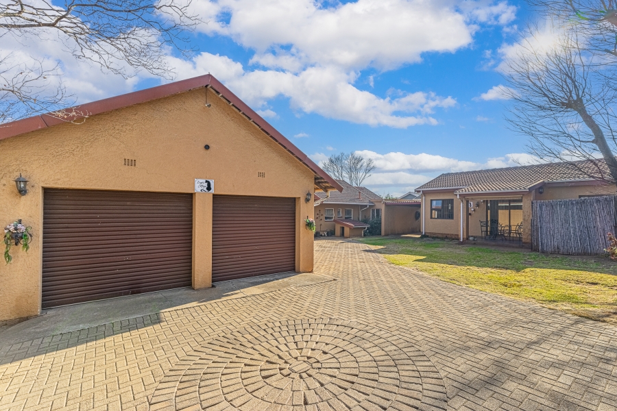 3 Bedroom Property for Sale in Croydon Gauteng