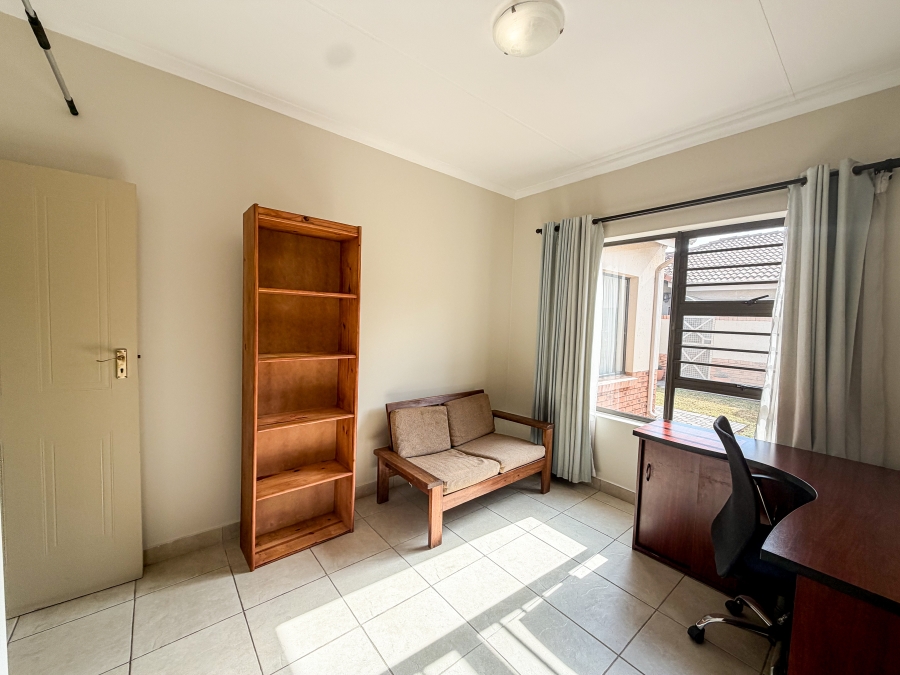 3 Bedroom Property for Sale in The Retreat Gauteng