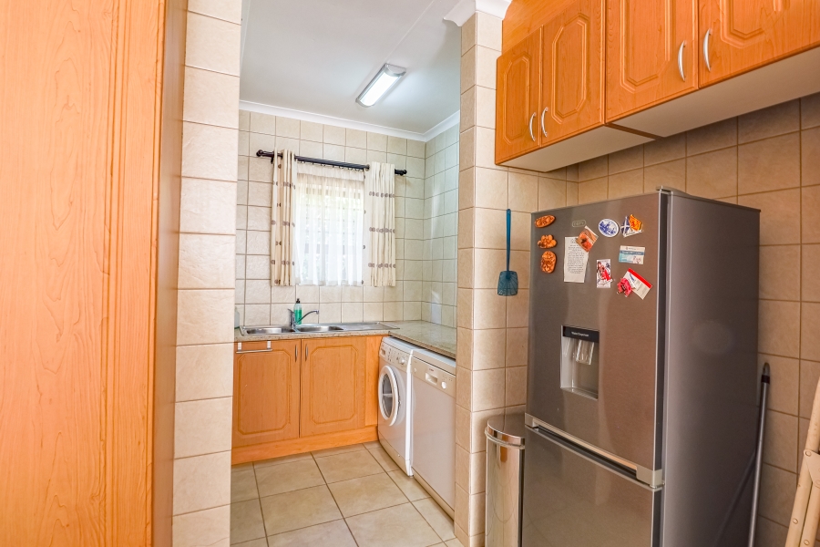 3 Bedroom Property for Sale in The Retreat Gauteng