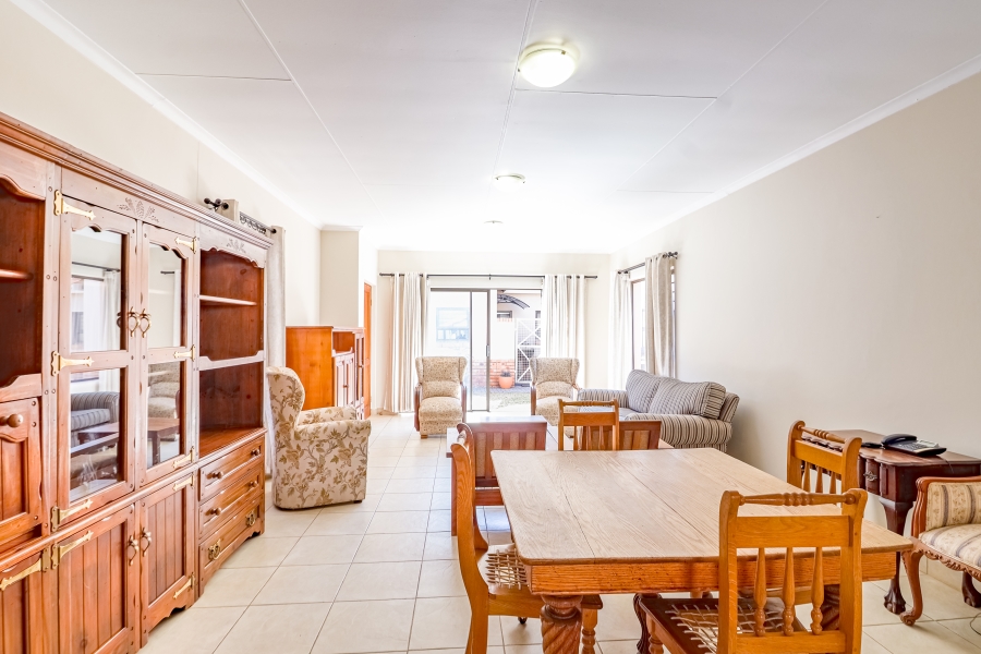 3 Bedroom Property for Sale in The Retreat Gauteng