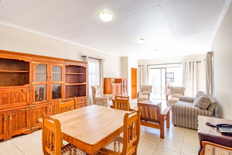 3 Bedroom Property for Sale in The Retreat Gauteng