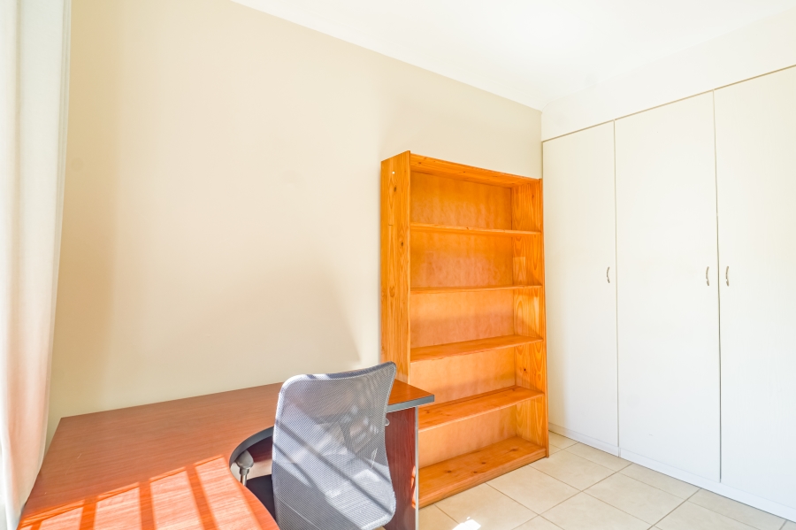 3 Bedroom Property for Sale in The Retreat Gauteng