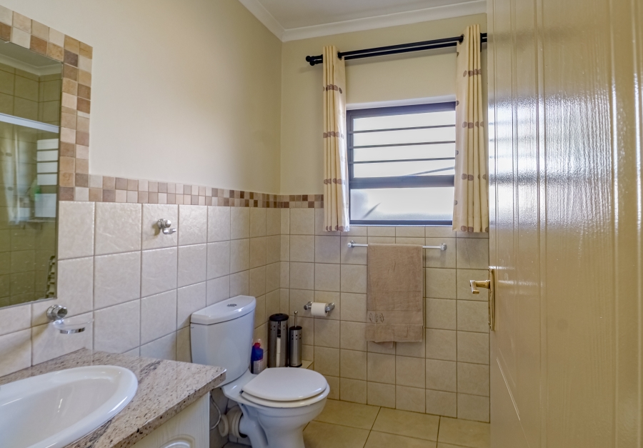3 Bedroom Property for Sale in The Retreat Gauteng