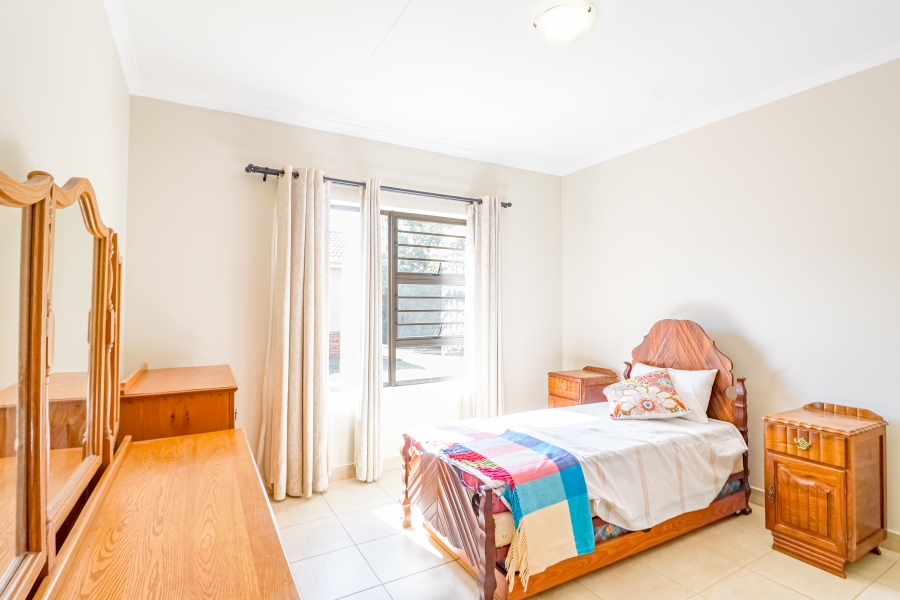 3 Bedroom Property for Sale in The Retreat Gauteng