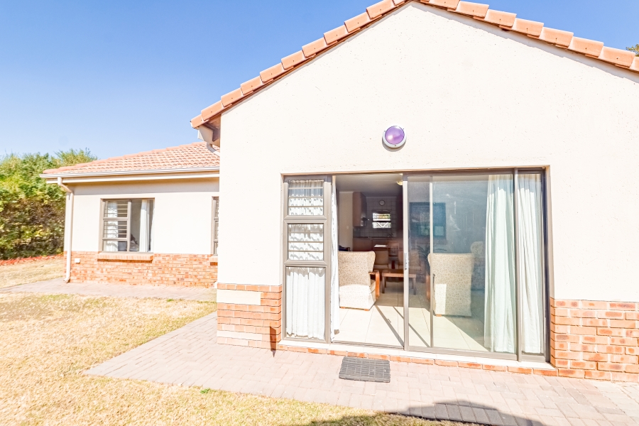 3 Bedroom Property for Sale in The Retreat Gauteng