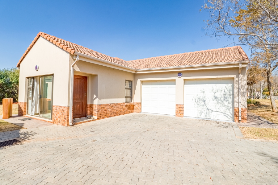 3 Bedroom Property for Sale in The Retreat Gauteng