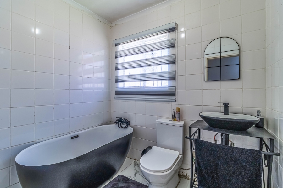 3 Bedroom Property for Sale in Ormonde Gauteng