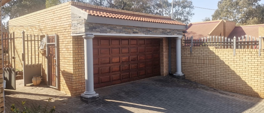 3 Bedroom Property for Sale in Erasmia Gauteng