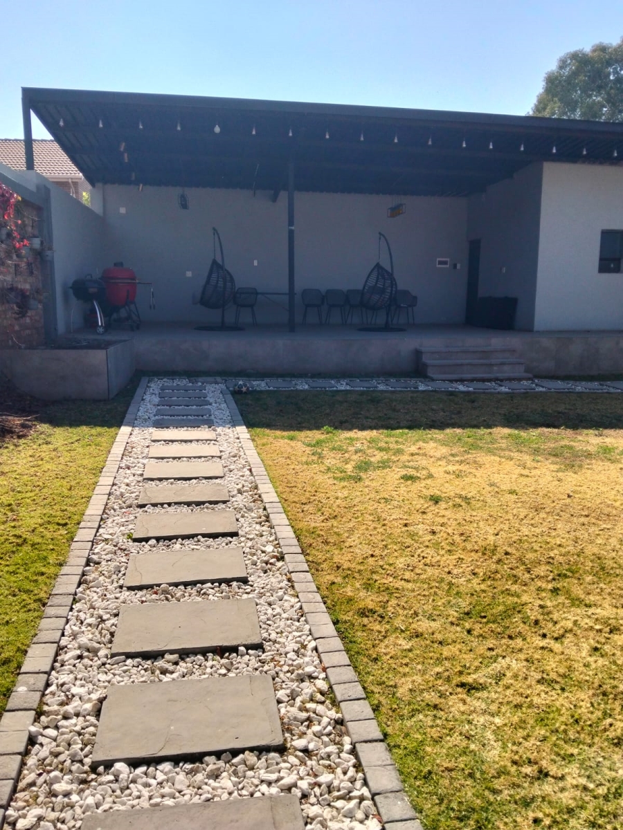 3 Bedroom Property for Sale in Erasmia Gauteng