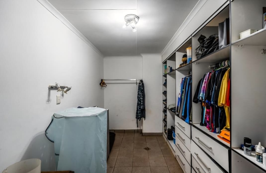 0 Bedroom Property for Sale in Raslouw Gauteng