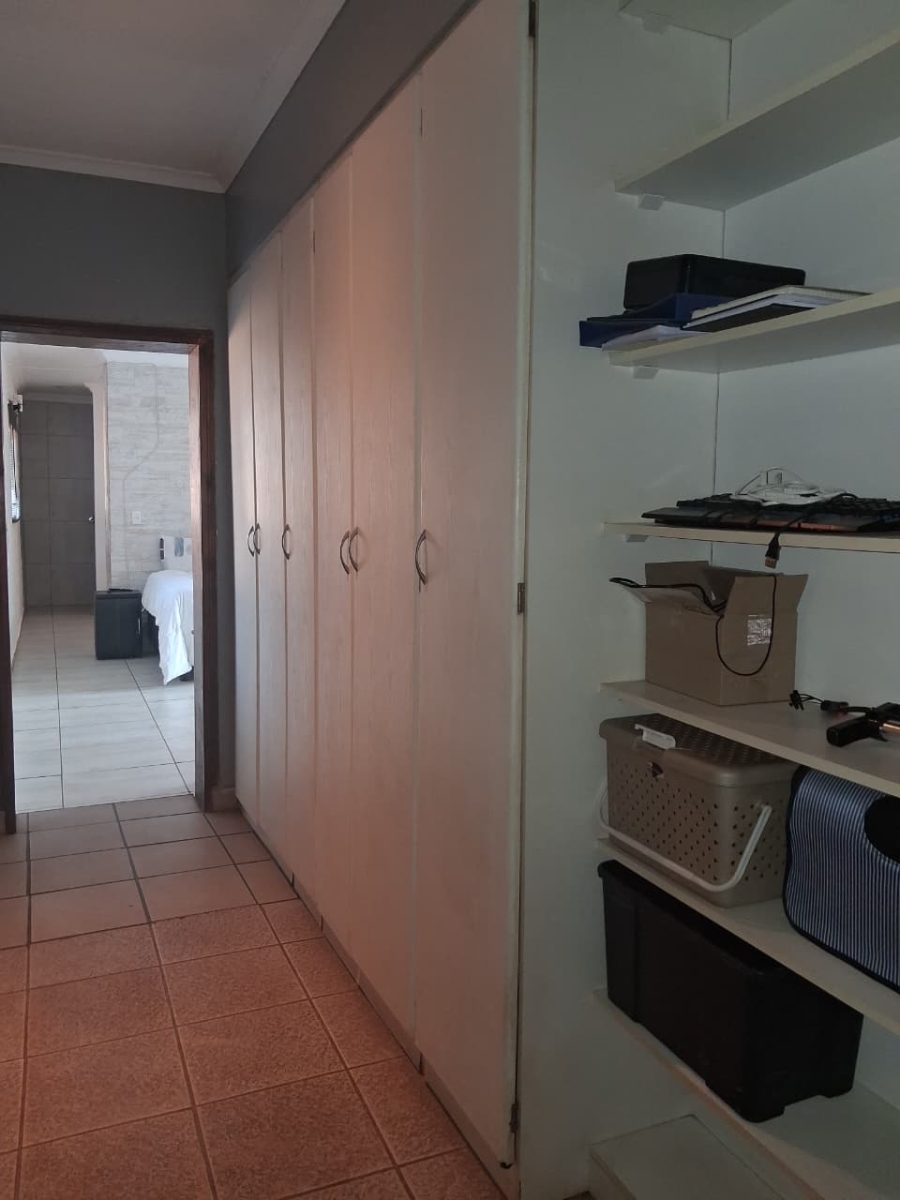0 Bedroom Property for Sale in Raslouw Gauteng