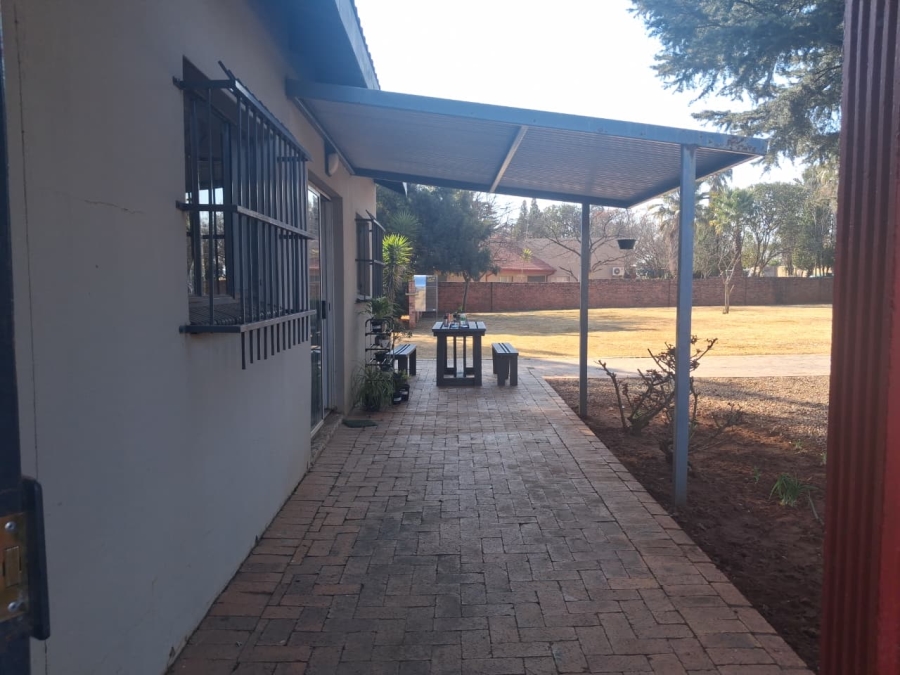 0 Bedroom Property for Sale in Raslouw Gauteng