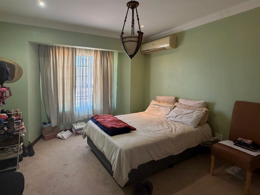 5 Bedroom Property for Sale in Kameeldrift West Gauteng