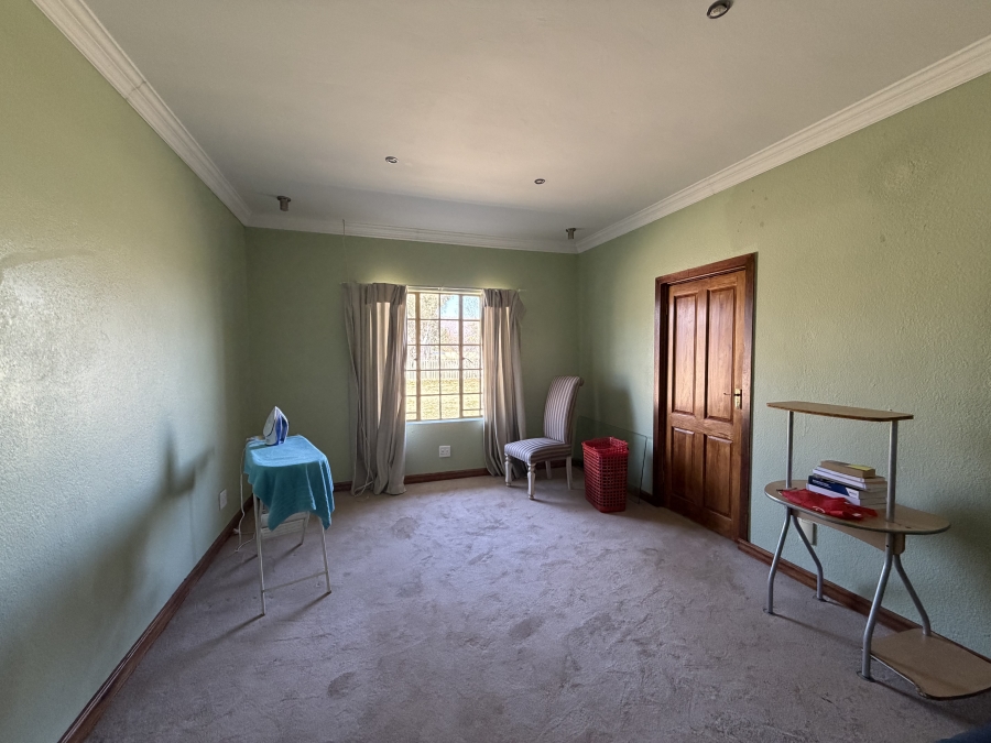 5 Bedroom Property for Sale in Kameeldrift West Gauteng