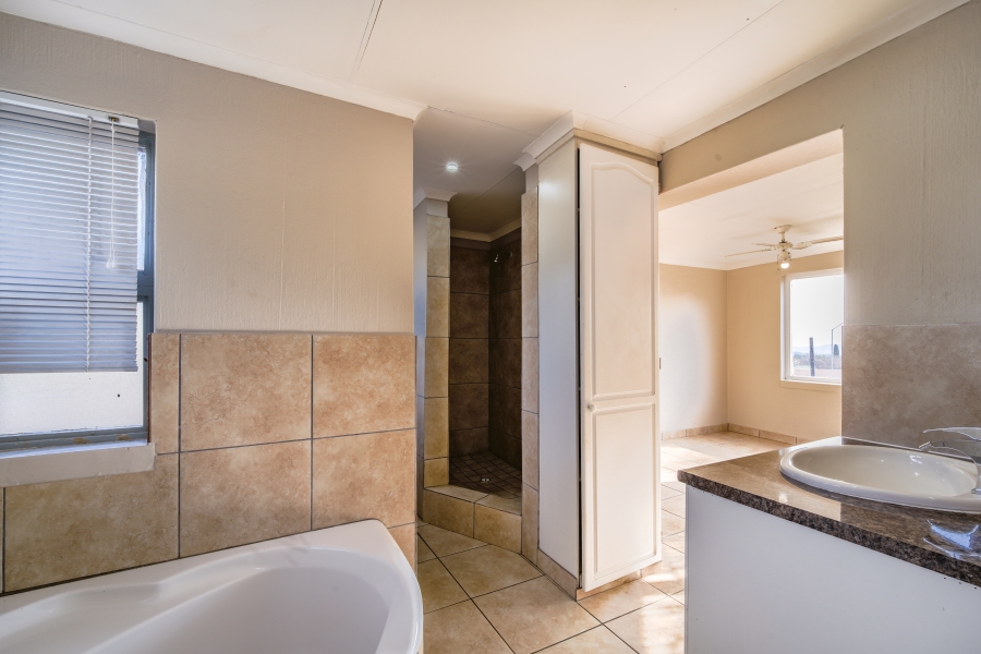 3 Bedroom Property for Sale in Moreleta Park Gauteng