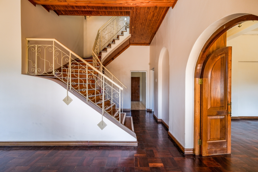5 Bedroom Property for Sale in Muckleneuk Gauteng