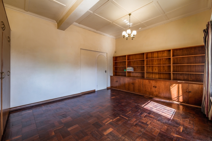 5 Bedroom Property for Sale in Muckleneuk Gauteng